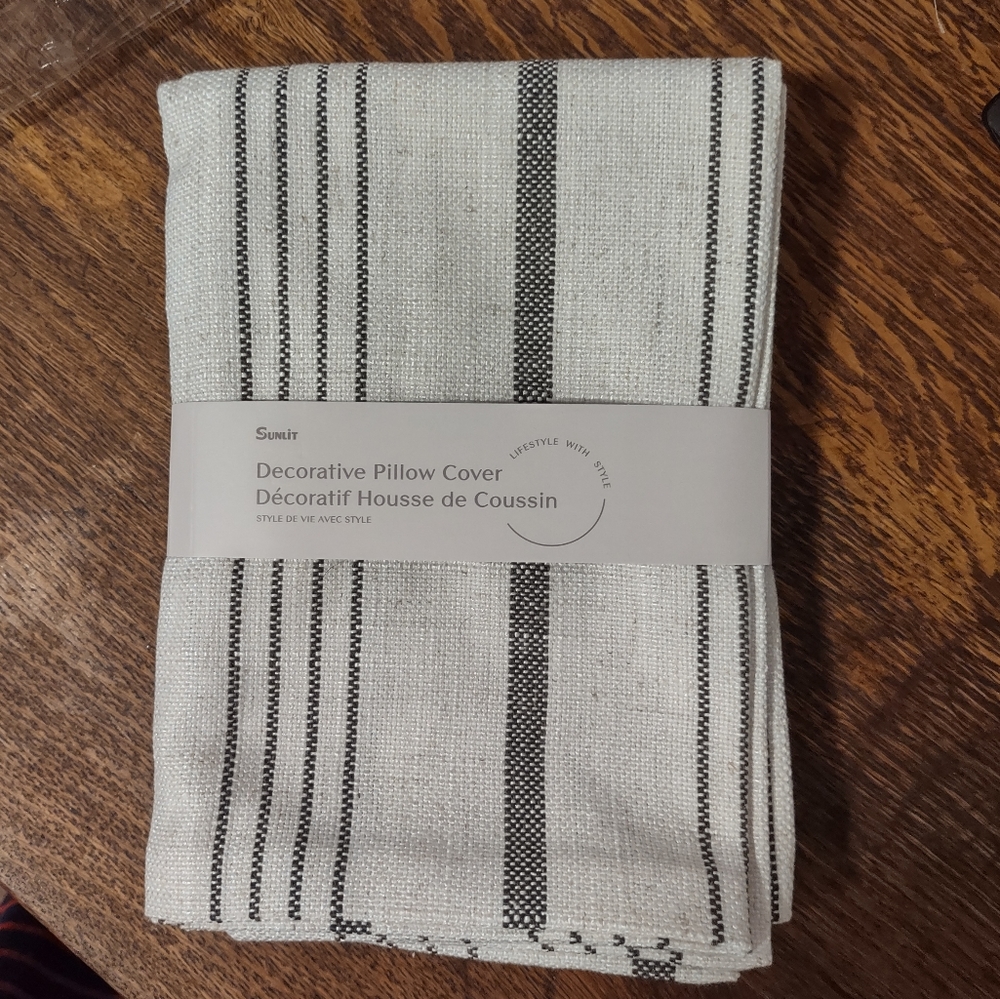 Set of 2 pillow covers